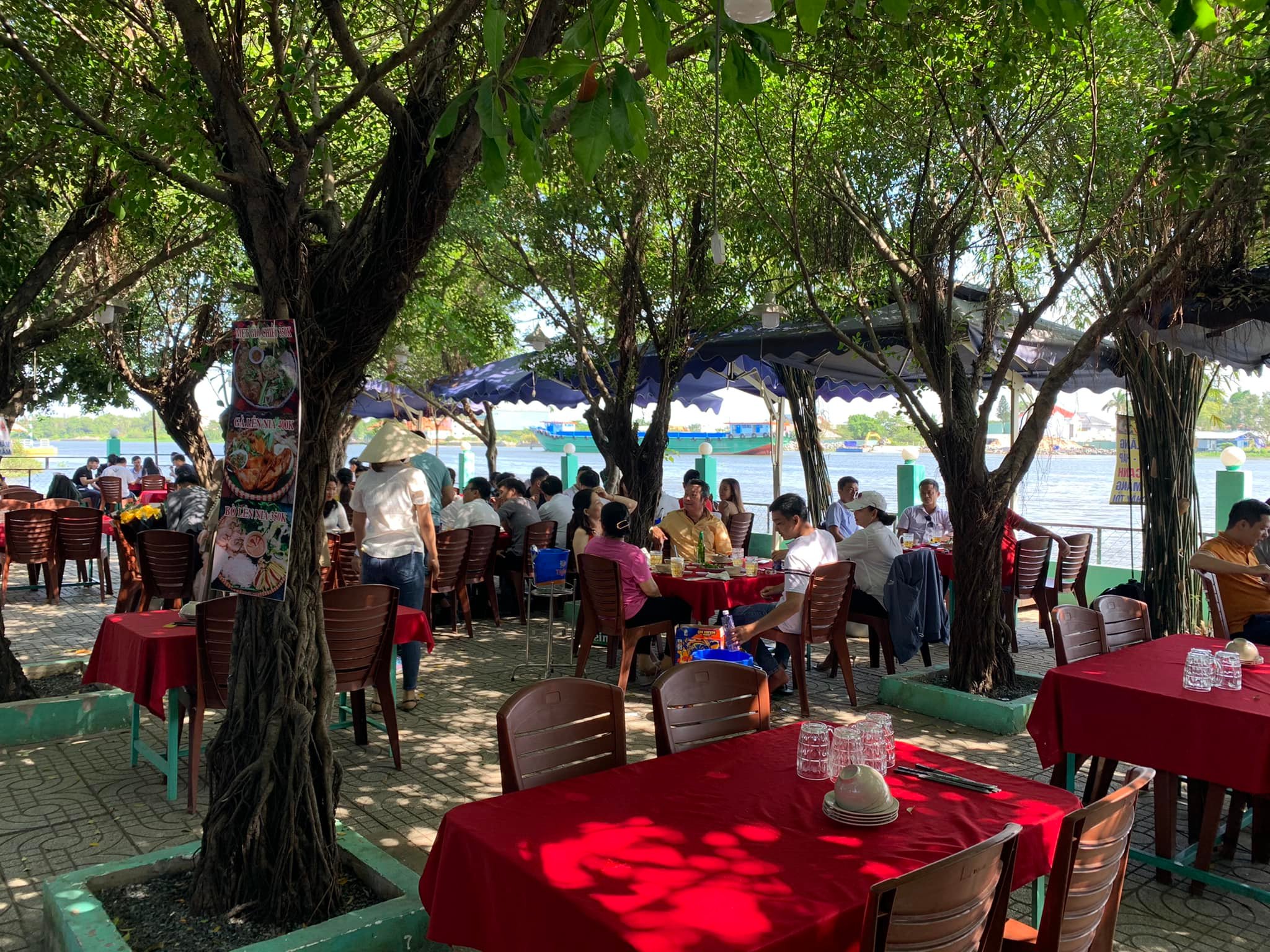 Gió Chiều restaurant space