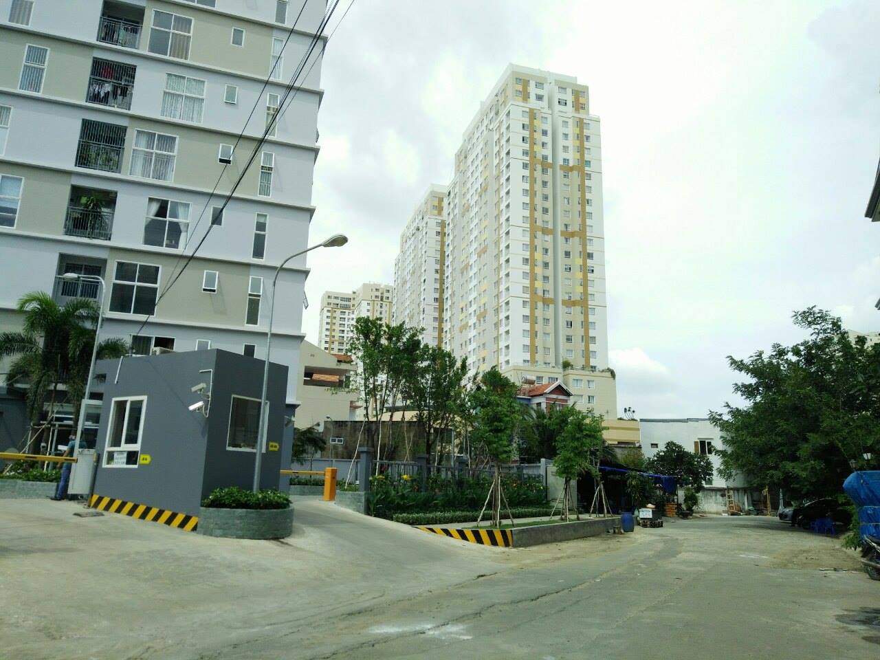 Đại lý giao nước đến Chung cư Thủ Thiêm Sky – 188/1 Nguyễn Văn Hưởng, Thảo Điền