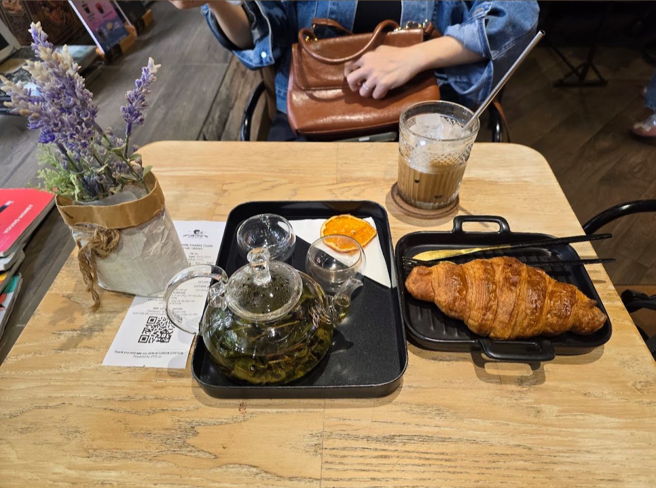 Logan station cafe - thức uống - đồ ăn kèm