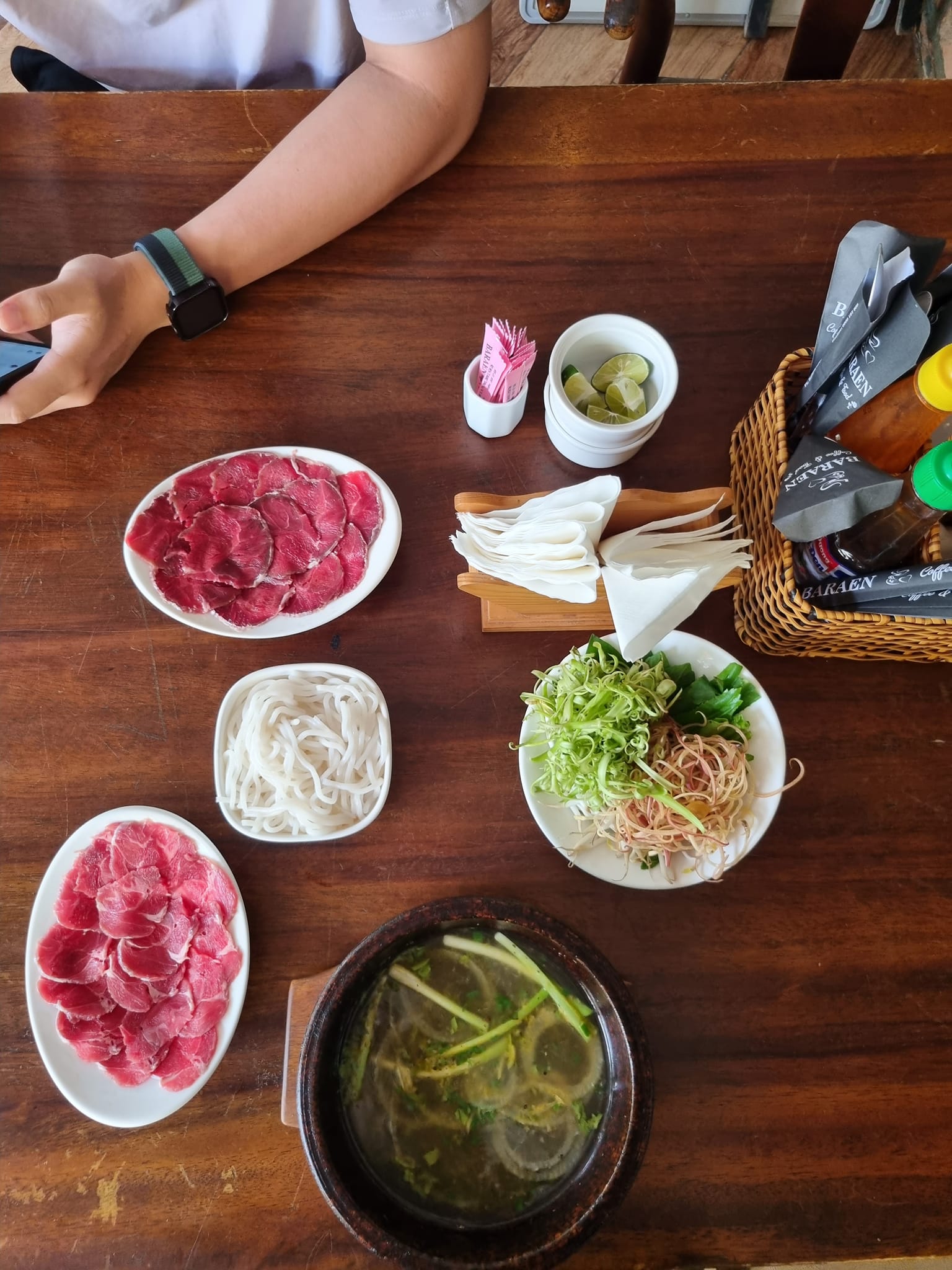 Điểm tâm sáng tại baraen coffee