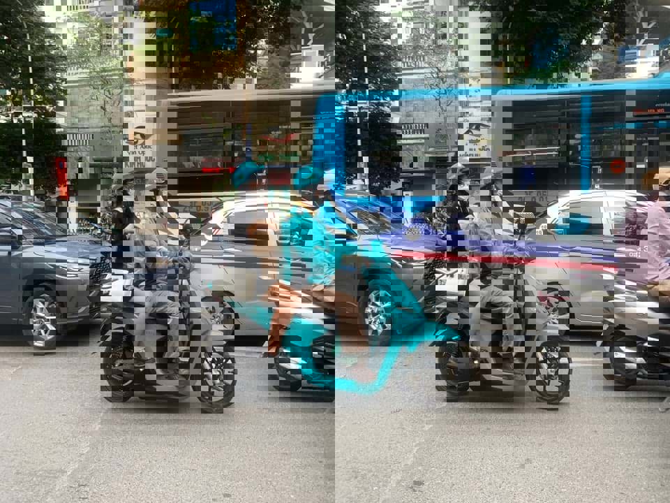 Câu chuyện về anh tài xế công nghệ Nguyễn Minh Hồng: 30 năm rong ruổi trên đường phố Sài Gòn Câu chuyện về anh tài xế công nghệ Nguyễn Minh Hồng: 30 năm rong ruổi trên đường phố Sài Gòn