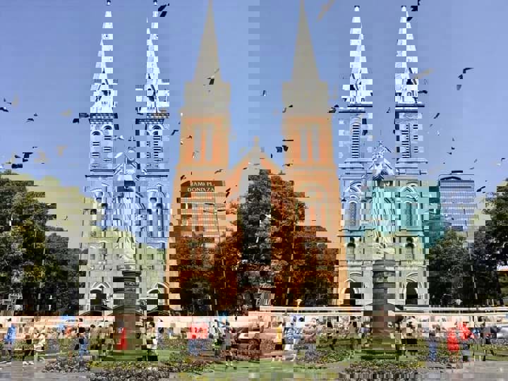 Nhà thờ Đức Bà Sài Gòn: Biểu tượng lịch sử và văn hóa của TP. Hồ Chí Minh