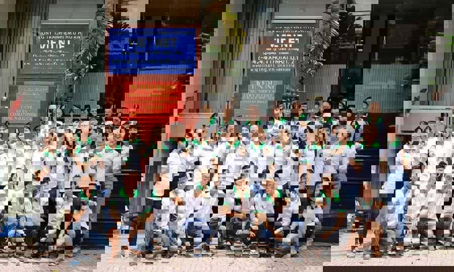 Quilling Arts Viet Net: Kiến Tạo Nghệ Thuật Giấy Xoắn - Mang Sắc Màu Việt Vươn Tầm Thế Giới