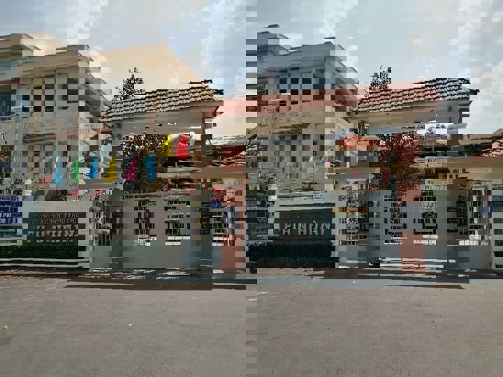 Trường THPT Phú Nhuận - Điểm Sáng Giáo Dục Trung Học tại TP. Hồ Chí Minh