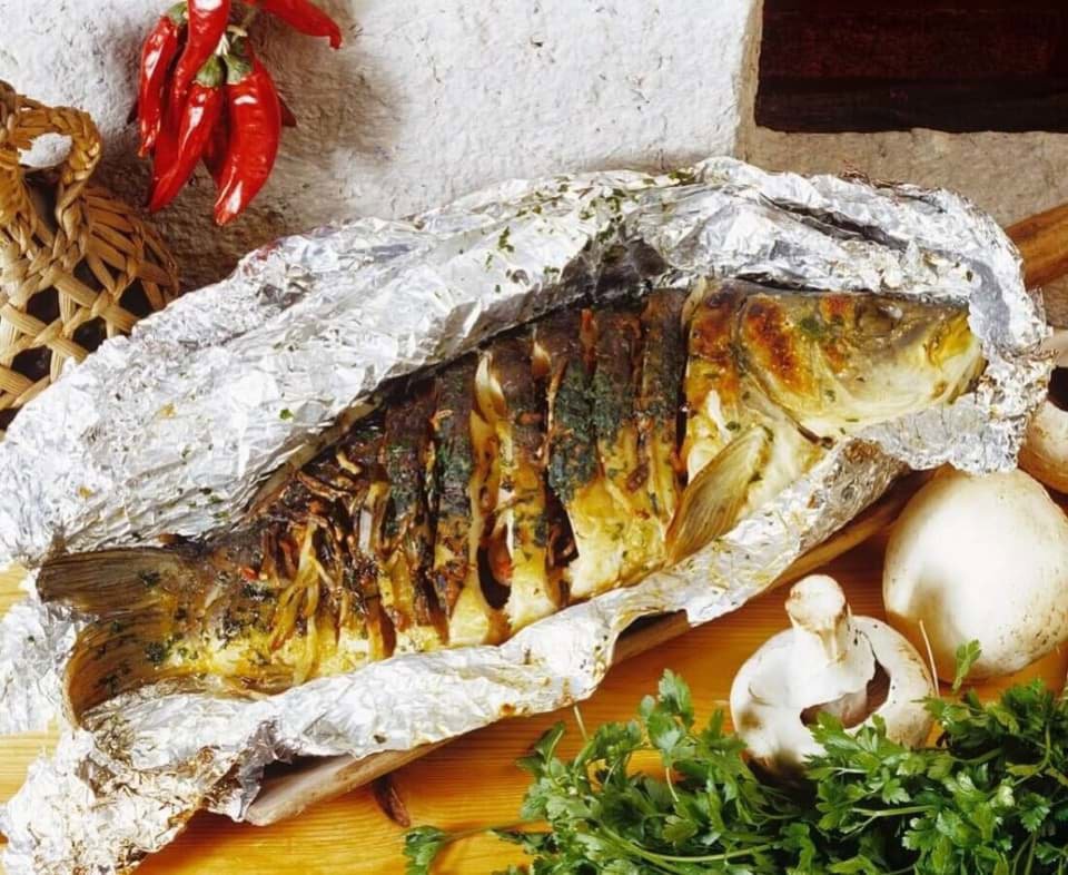 Hướng dẫn làm món Cá chép nướng giấy bạc Hướng dẫn làm món Cá chép nướng giấy bạc