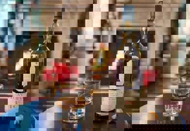 Giới thiệu về Lagavulin 16 – Huyền thoại Single Malt từ vùng Islay