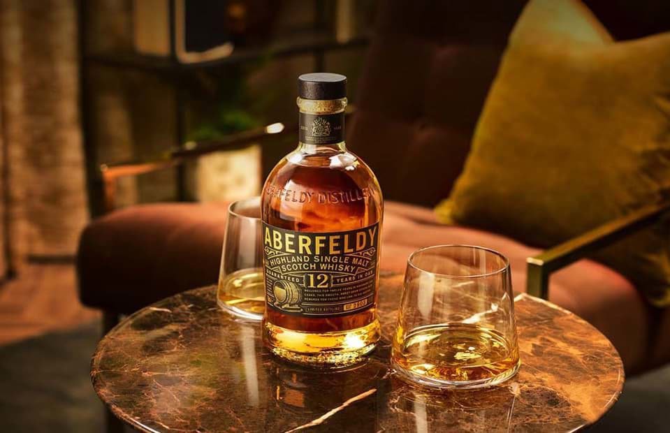Aberfeldy 12 Year Old – Món Quà Đẳng Cấp Tặng Bạn Thân Nhân Dịp Sinh Nhật Aberfeldy 12 Year Old – Món Quà Đẳng Cấp Tặng Bạn Thân Nhân Dịp Sinh Nhật