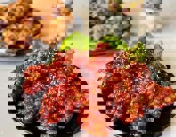 Cách làm món Gà rán kiểu Hàn Quốc (Yangnyeom Chicken)