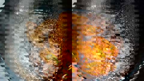 Cách làm món Gà kho nước dừa thơm ngon, đậm đà