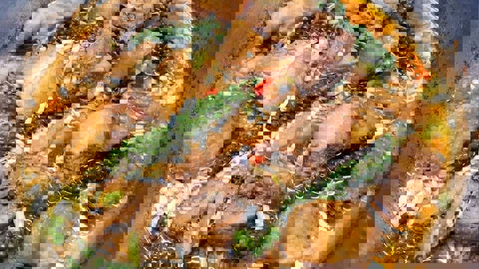 Cách làm món Gà kho tiêu thơm ngon, đậm đà