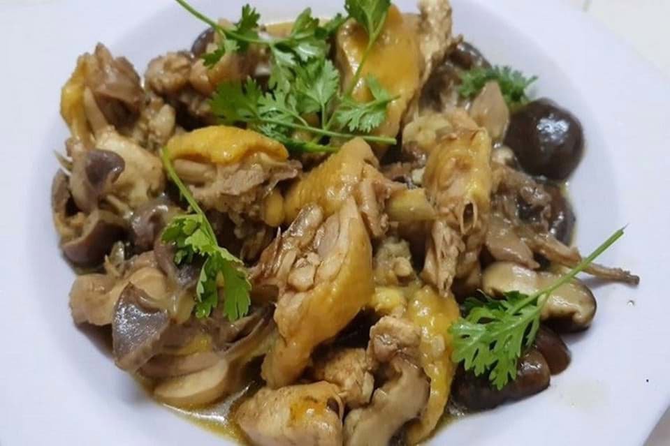 Cách làm món Gà xào nấm thơm ngon, bổ dưỡng Cách làm món Gà xào nấm thơm ngon, bổ dưỡng