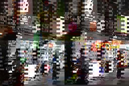 Tại Sao Phố Ẩm Thực Nguyễn Thượng Hiền Thất Bại? Tại Sao Phố Ẩm Thực Nguyễn Thượng Hiền Thất Bại?