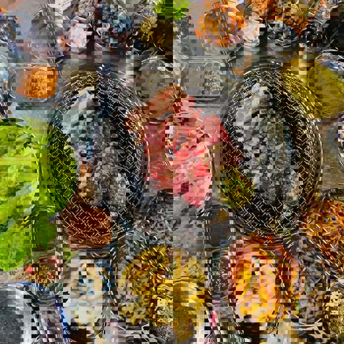 Hong Kong Town - Thiên Đường Ẩm Thực & Mua Sắm Giữa Lòng Thành Phố Hong Kong Town - Thiên Đường Ẩm Thực & Mua Sắm Giữa Lòng Thành Phố