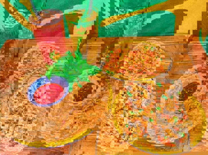 Khám Phá Bánh Tráng Nướng – Món Ngon Đậm Đà Hương Vị Đường Phố