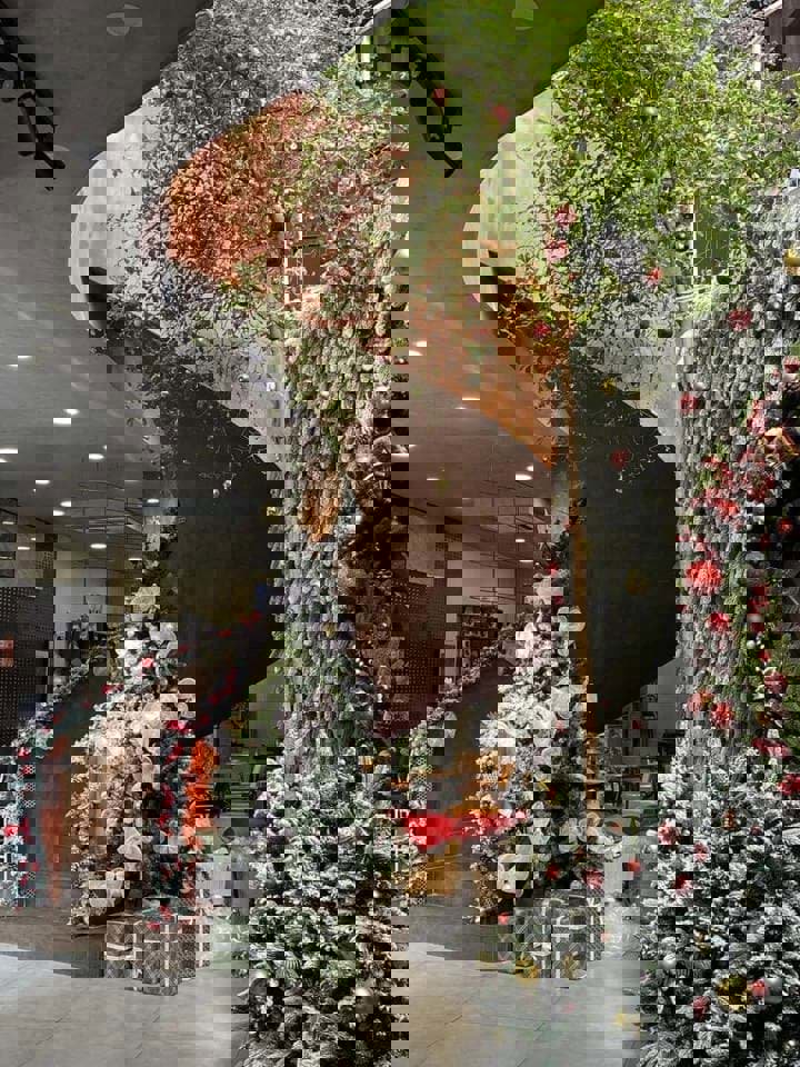 TATA Coffee - Quán cafe check-in Noel đẹp ở thành phố Thủ Đức TATA Coffee - Quán cafe check-in Noel đẹp ở thành phố Thủ Đức