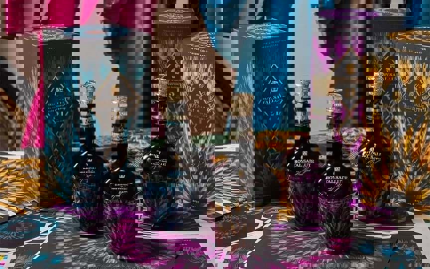 Giới thiệu tổng quan về Royal Salute 21 Year Old Harris Reed Edition