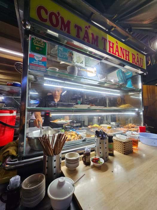 Cơm Tấm Thành Râu – Hương Vị Truyền Thống Của Sài Gòn Cơm Tấm Thành Râu – Hương Vị Truyền Thống Của Sài Gòn