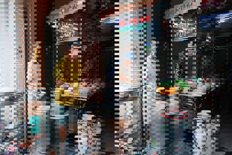 Top 10 Quán Hủ Tiếu Ngon Nổi Tiếng Ở Quận Phú Nhuận (Địa Chỉ & Số Điện Thoại)