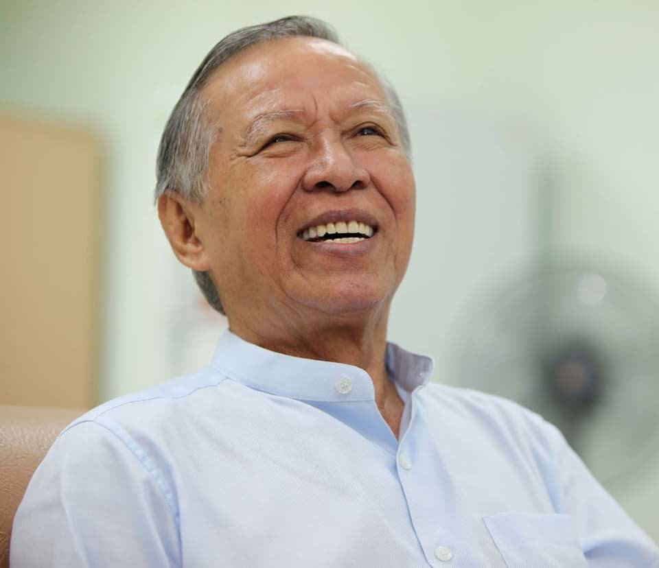 Lời bài hát "Một Đời Người Một Rừng Cây" là một ca khúc nổi tiếng của nhạc sĩ Trần Long Ẩn Lời bài hát "Một Đời Người Một Rừng Cây" là một ca khúc nổi tiếng của nhạc sĩ Trần Long Ẩn