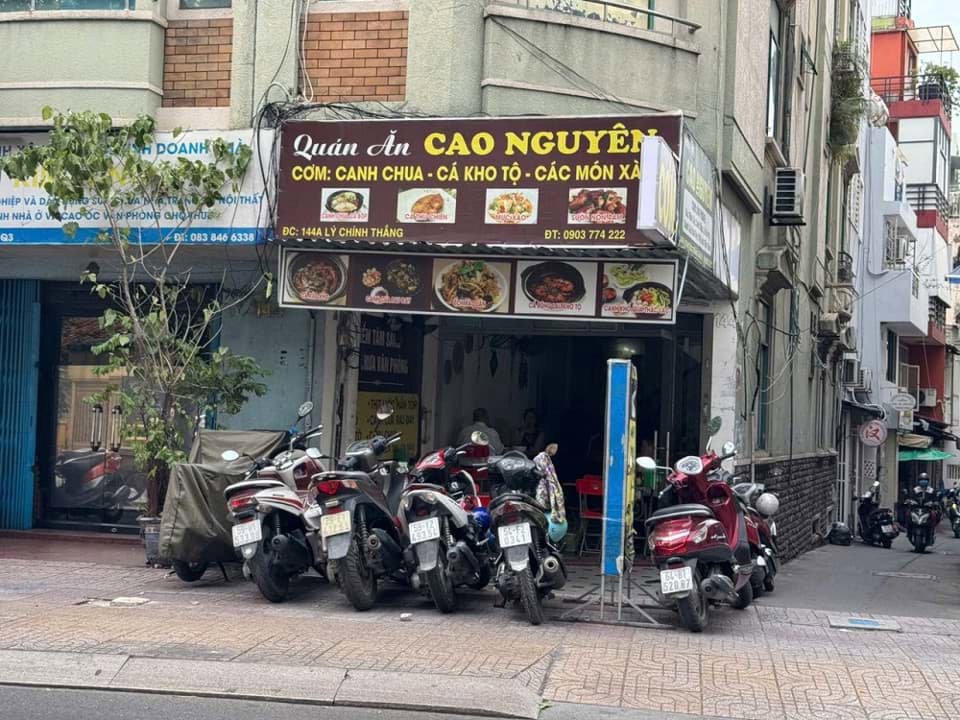 Giới thiệu Quán ăn Cao Nguyên: 144A Lý Chính Thắng, Phường Võ Thị Sáu, Quận 3 Giới thiệu Quán ăn Cao Nguyên: 144A Lý Chính Thắng, Phường Võ Thị Sáu, Quận 3