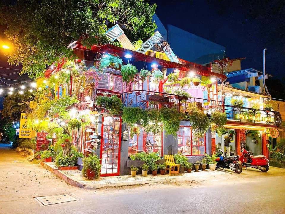 Bonjour Cafe the Art Bonjour Cafe the Art