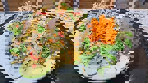 Hướng dẫn làm món Nộm Gà Xé Chua Ngọt Hướng dẫn làm món Nộm Gà Xé Chua Ngọt