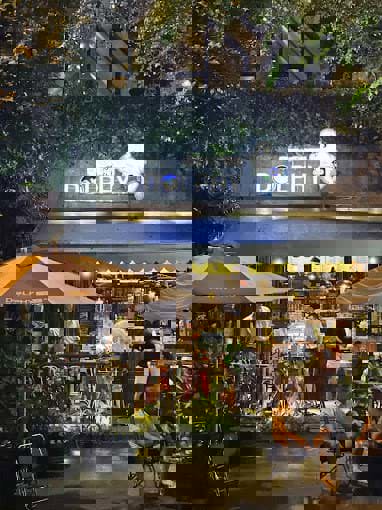 Dolphy Café Dolphy Café