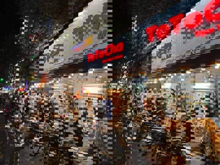 Totocha - Tiệm Bánh Ngon Quen Thuộc Tại Nguyễn Gia Trí, Bình Thạnh