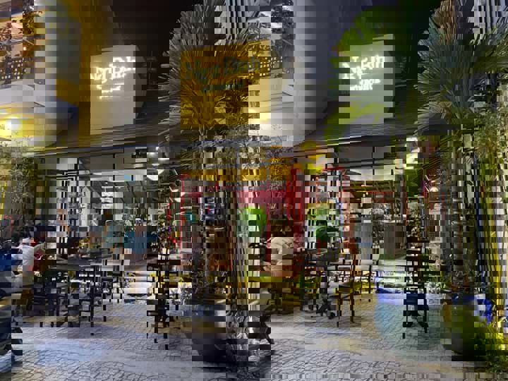 Quán Bún Bò Ngự Bình – 33 Song Hành, Phường An Phú