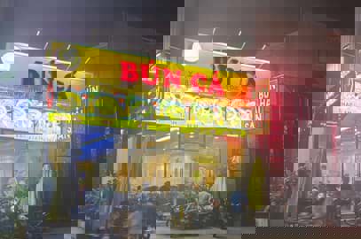 Quán Bún Cá – 18 Song Hành, An Phú: Điểm đến lý tưởng cho tín đồ yêu thích ẩm thực cá tươi ngon