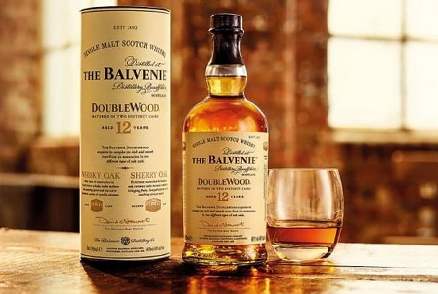 Balvenie 12 Year Old DoubleWood là một lựa chọn quà Tết tuyệt vời để tặng khách hàng