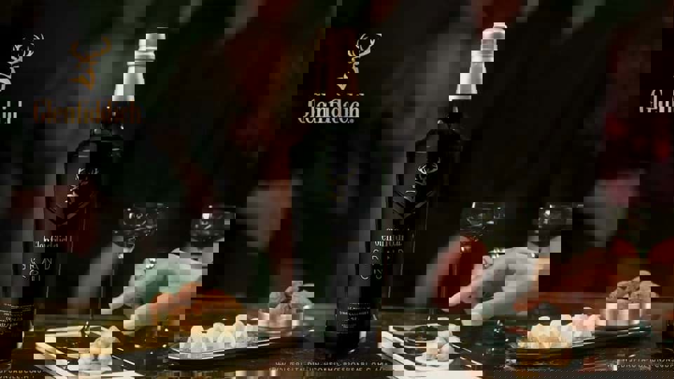 Glenfiddich 23 Year Old Grand Cru – Món quà biếu cao cấp và ý nghĩa dành cho người thân