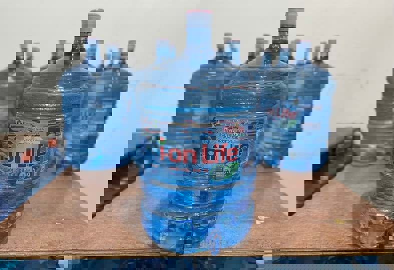 Giá nước ion life