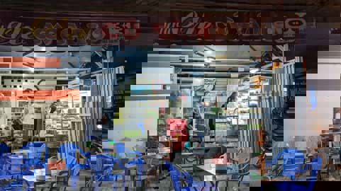 Khám Phá Quán Chè Cô Sâm – Thiên Đường Chè Ngon, Giá Sinh Viên Tại Bình Thạnh