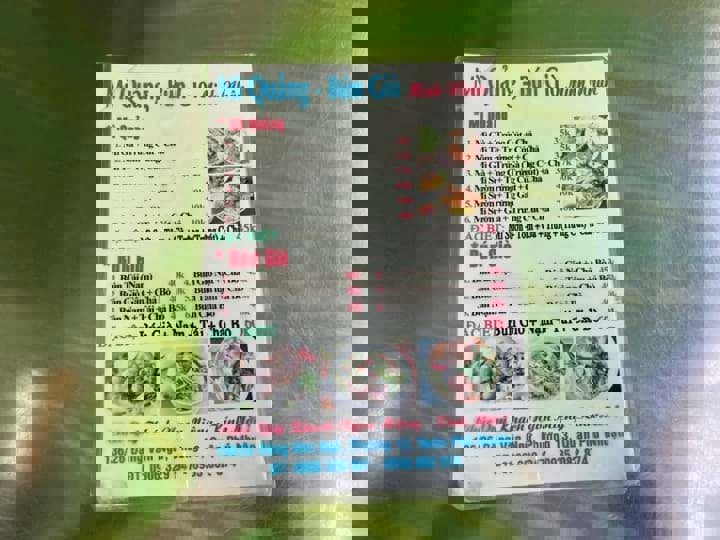 Quán mì Quảng-Bún Giò Minh Nhân: 136/26 Đặng Văn Ngữ, Phường 13, Quận Phú Nhuận.