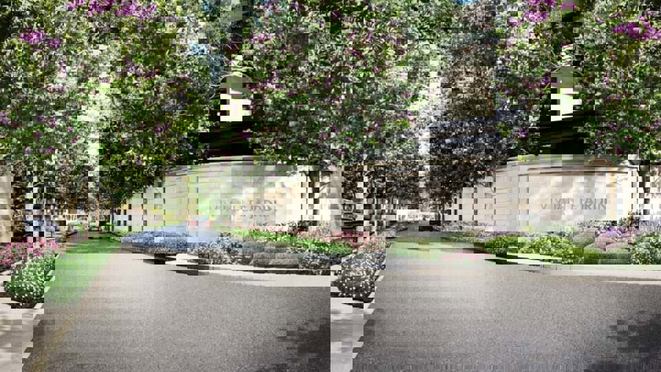 Biệt thự Vivian Le Jardin - 301 Nguyễn Văn Hưởng, Thảo Điền, Thủ Đức