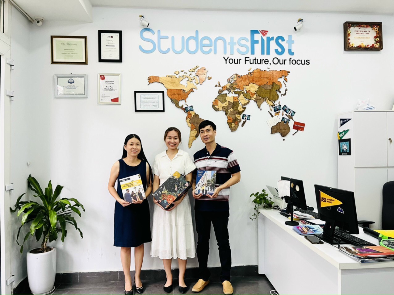 Công ty TNHH Students first