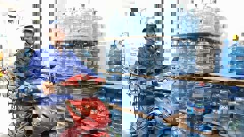 tuyển nhân viên giao nước bình 20l tại quận 2