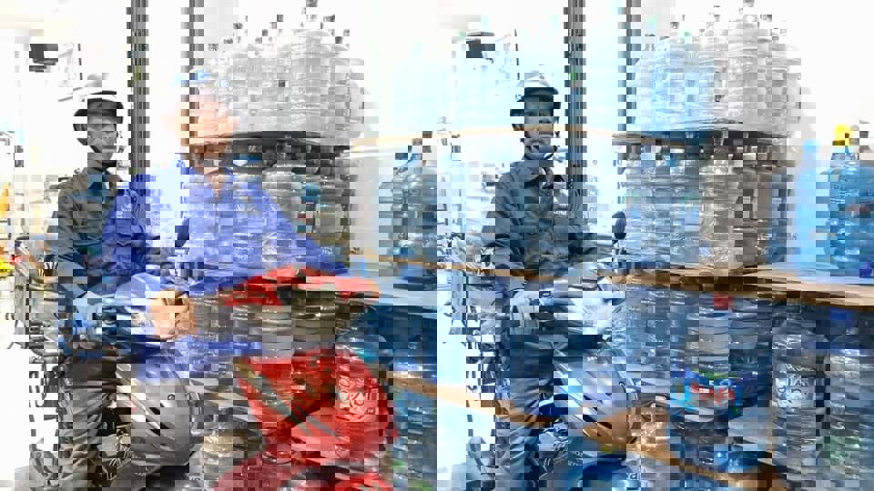 tuyển nhân viên giao nước bình 20l tại quận 2