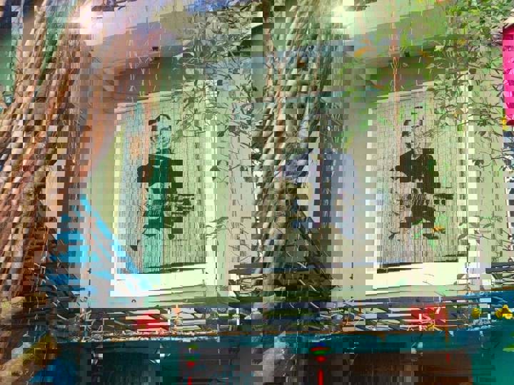 Cafe Trịnh – Xưa và Nay - 50 Xuân Thủy, Phường Thảo Điền, Quận 2