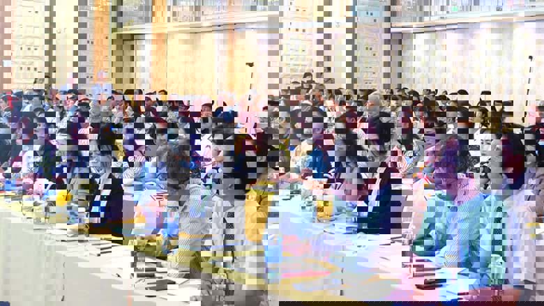 Nước suối chai nhỏ cho phòng họp, hội nghị Nước suối chai nhỏ cho phòng họp, hội nghị